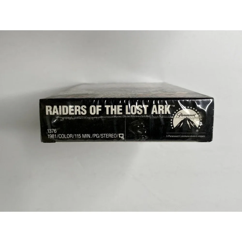 Indiana Jones Raiders of the Lost Ark 1981 Vhs Paramount Watermarks Sm. Tear New